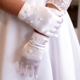 Girls White Pearl Flower Communion Gloves - Paige P323 by Peridot